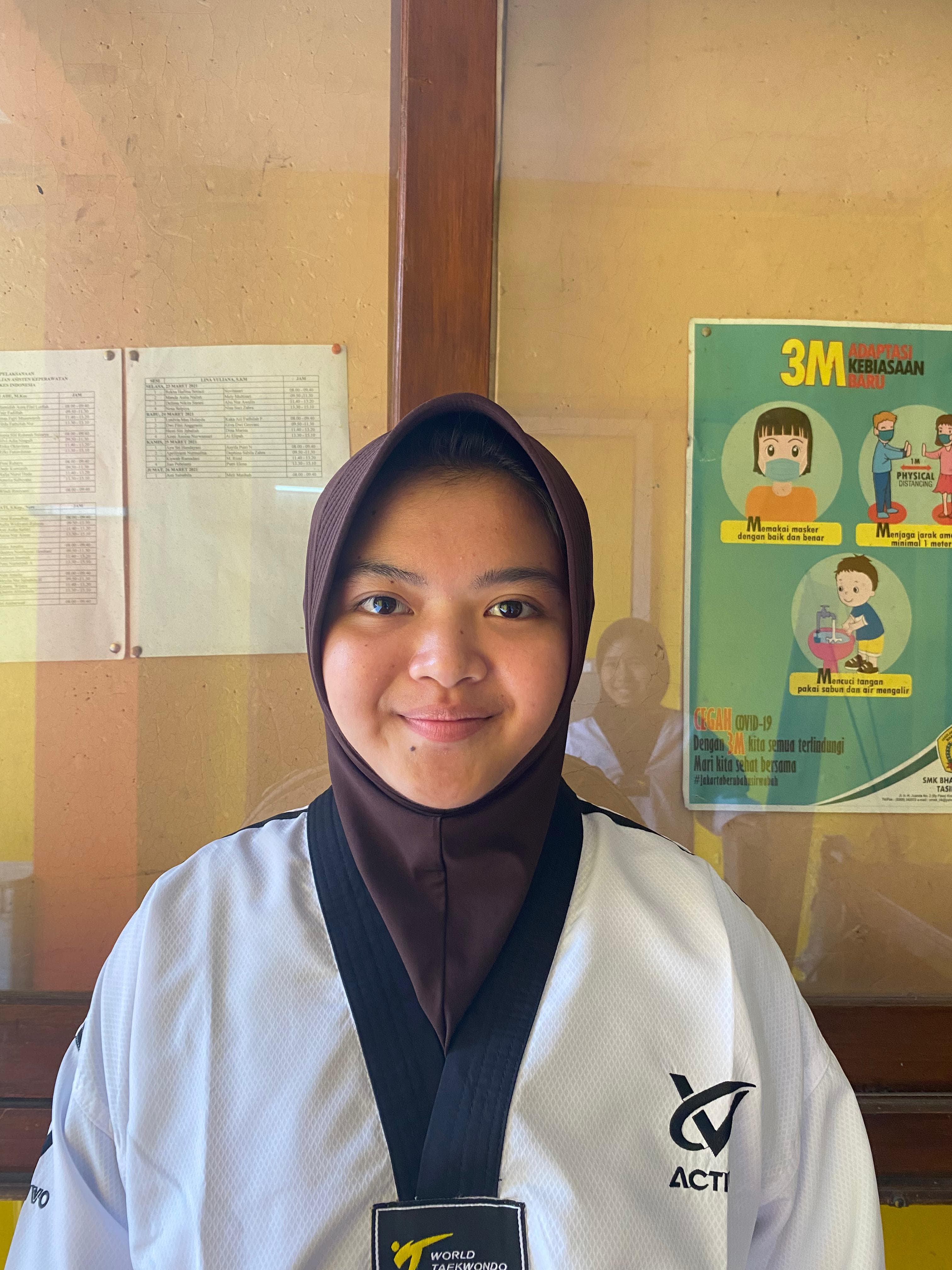 JUARA 3 JUNIOR PEMULA U.63 PUTRI Jihan Almeira 