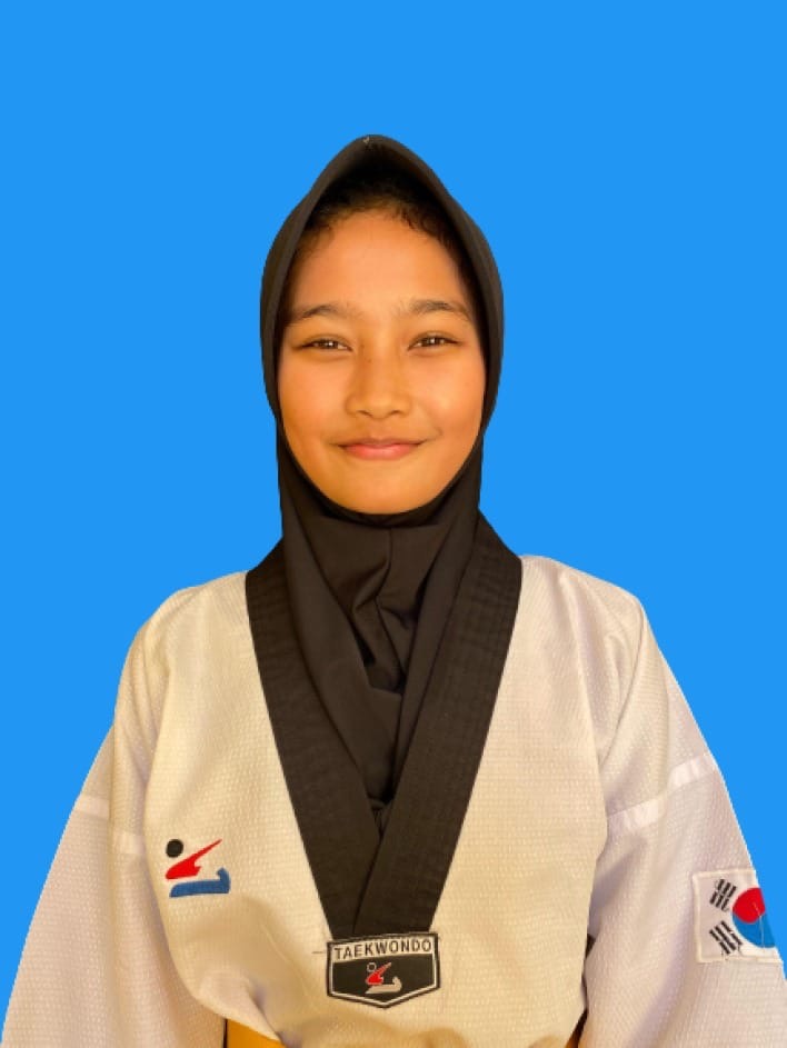 JUARA 1 JUNIOR PEMULA U.42 PUTRI Agnis Mutiara Putri